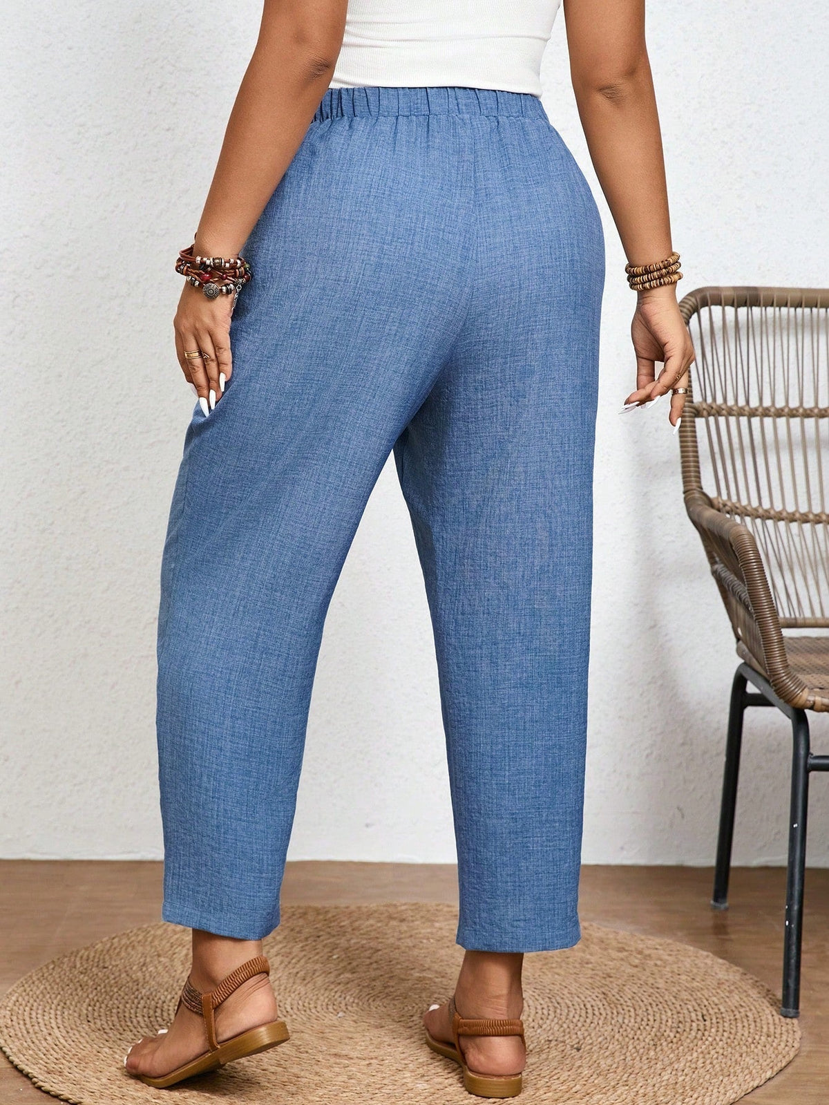 Calça Feminina Plus Size Roberta Com Elastico Na Cintura