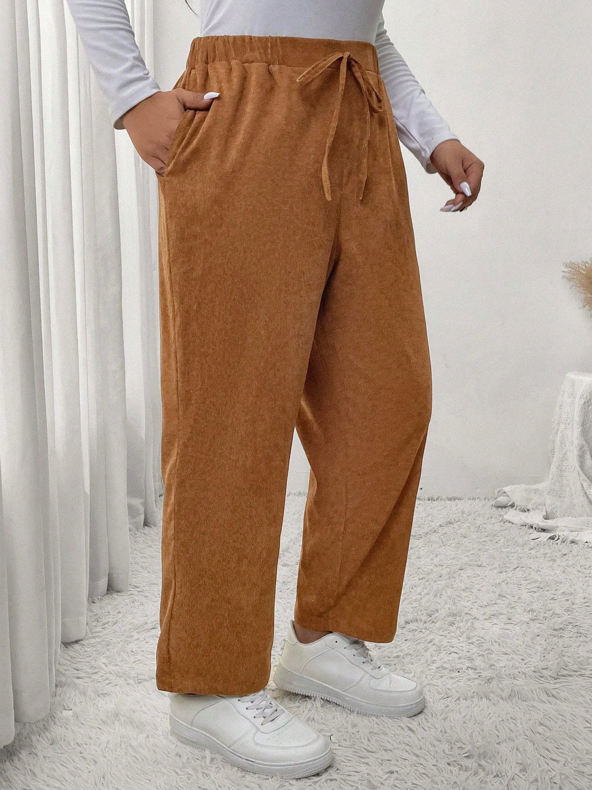 Calça Feminina Plus Size Roberta Com Elastico Na Cintura