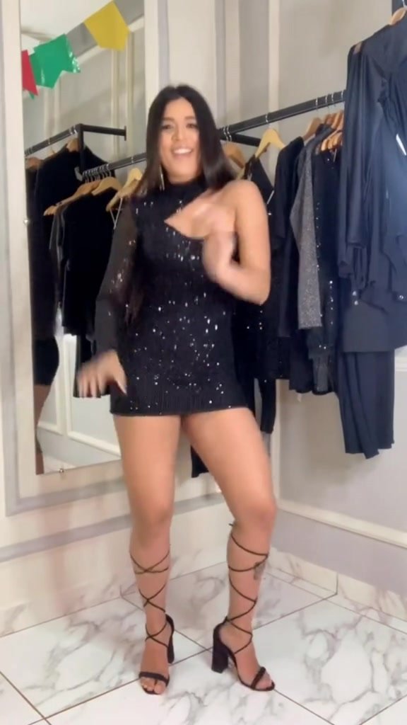 Vestido Curto Feminino Colado Festa Gola Alta Balada Noite Brilhante Lantejoula Moda Gringa