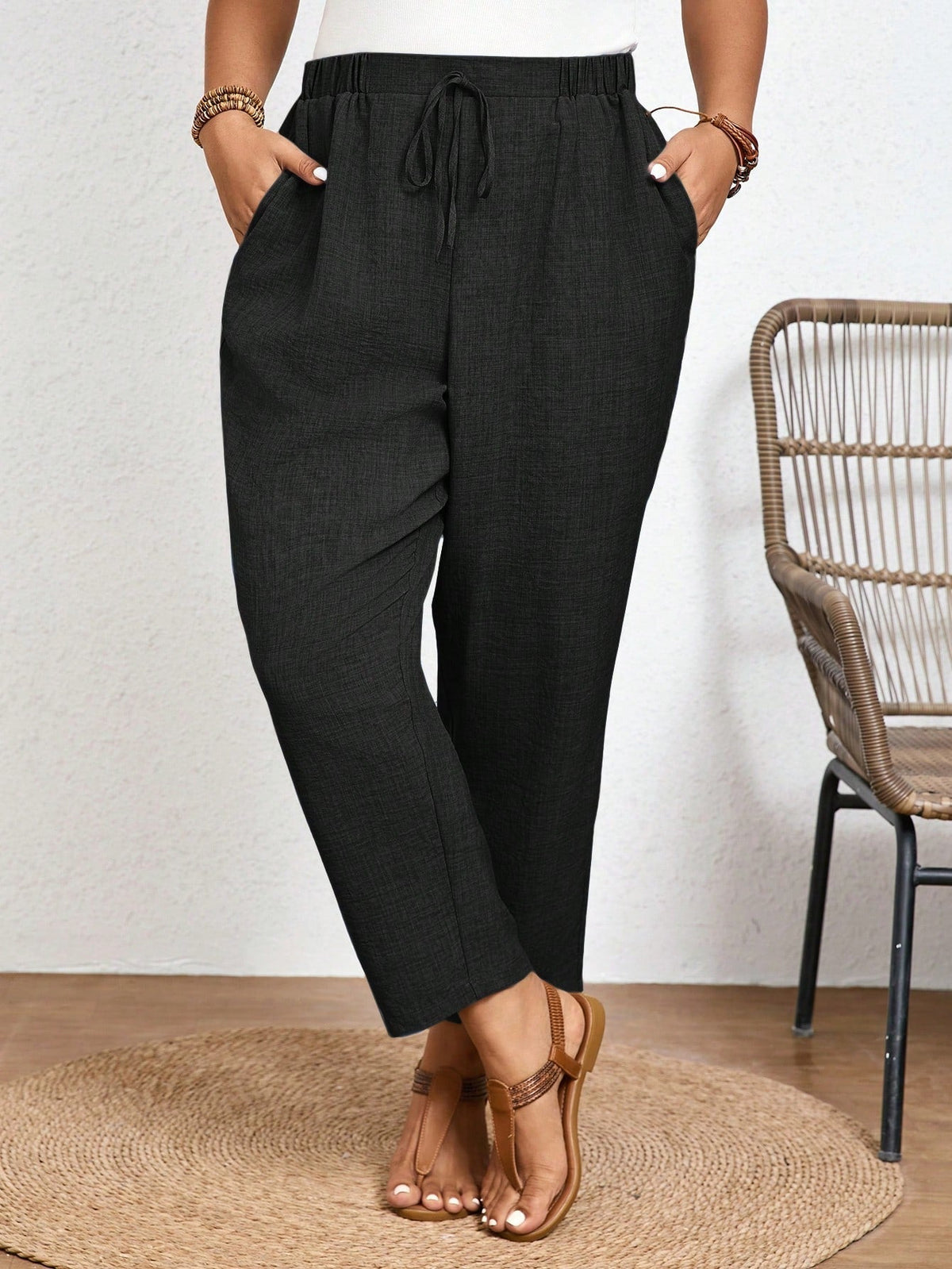 Calça Feminina Plus Size Roberta Com Elastico Na Cintura