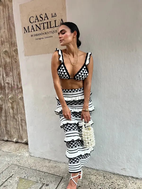 Conjunto de Malha Top e Saia Longa London