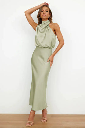Vestido Gola Alta Detalhada Larozzi