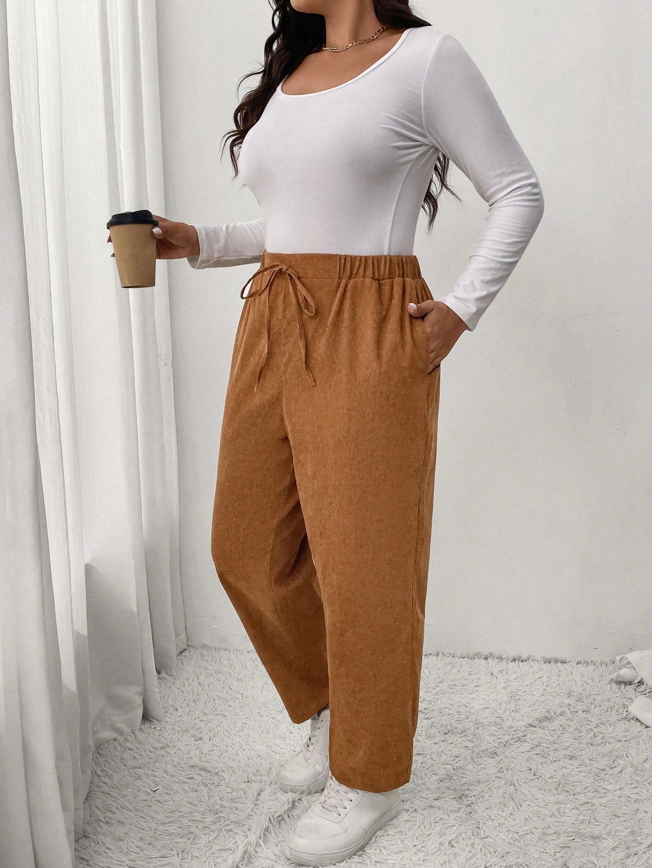 Calça Feminina Plus Size Roberta Com Elastico Na Cintura