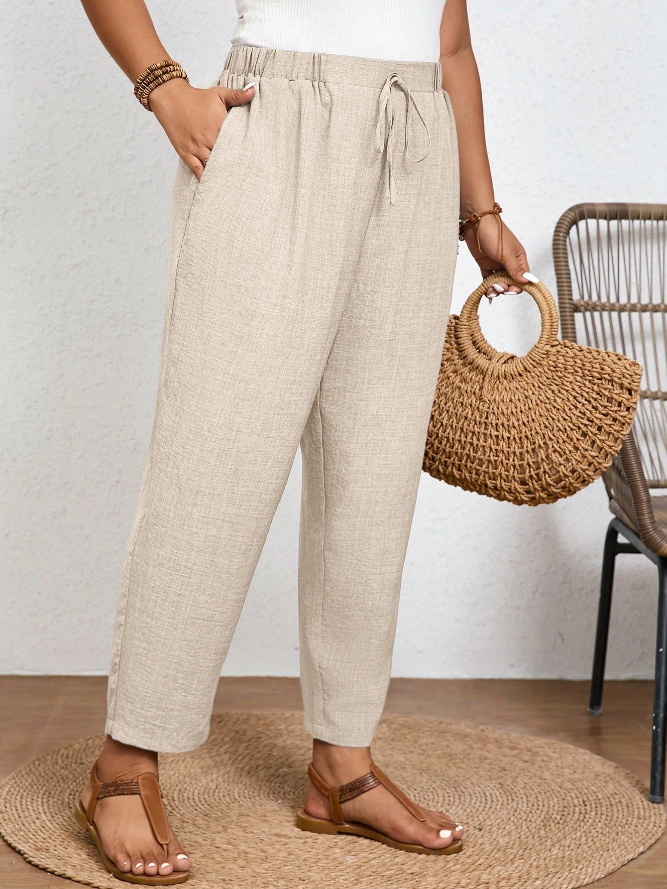 Calça Feminina Plus Size Roberta Com Elastico Na Cintura