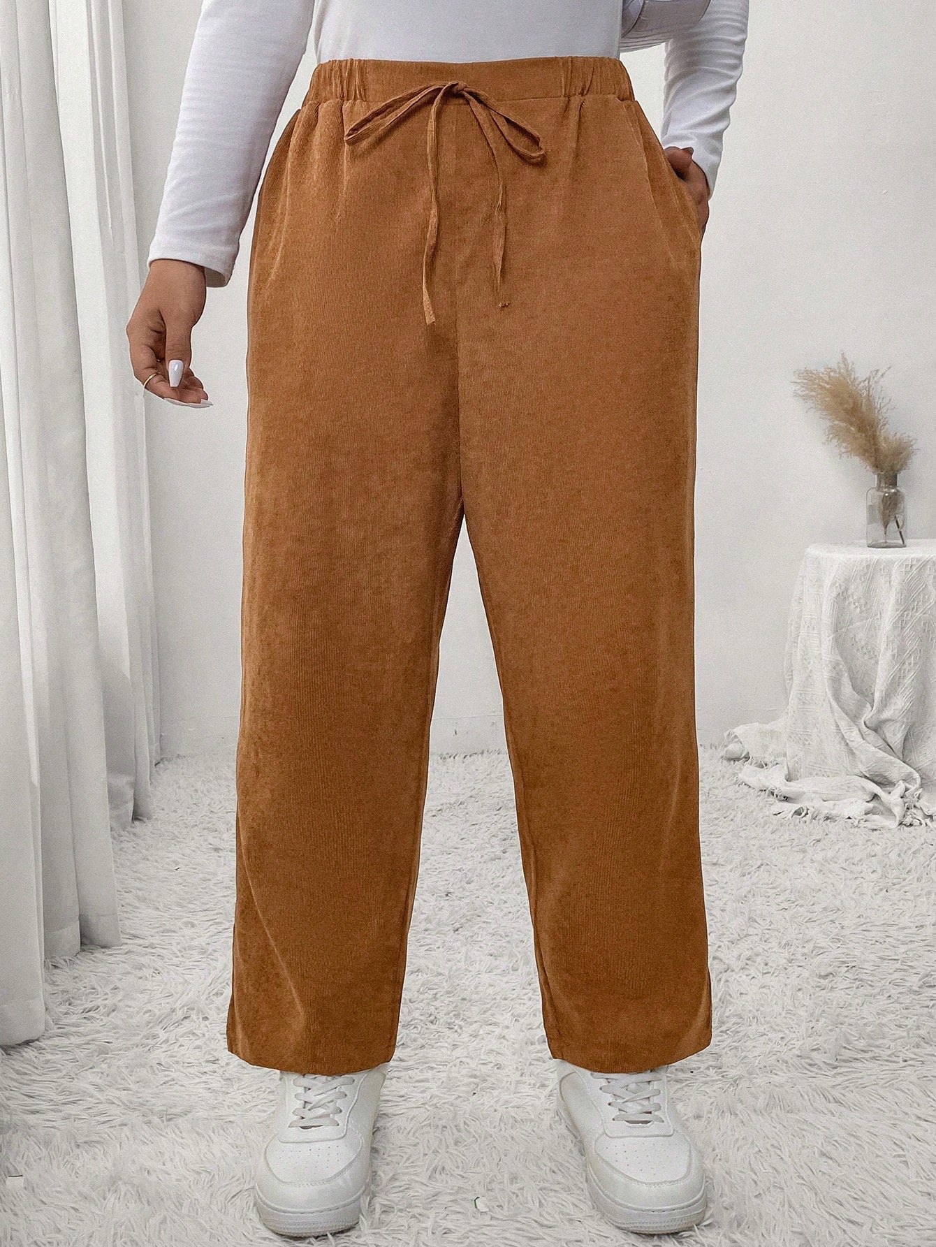 Calça Feminina Plus Size Roberta Com Elastico Na Cintura