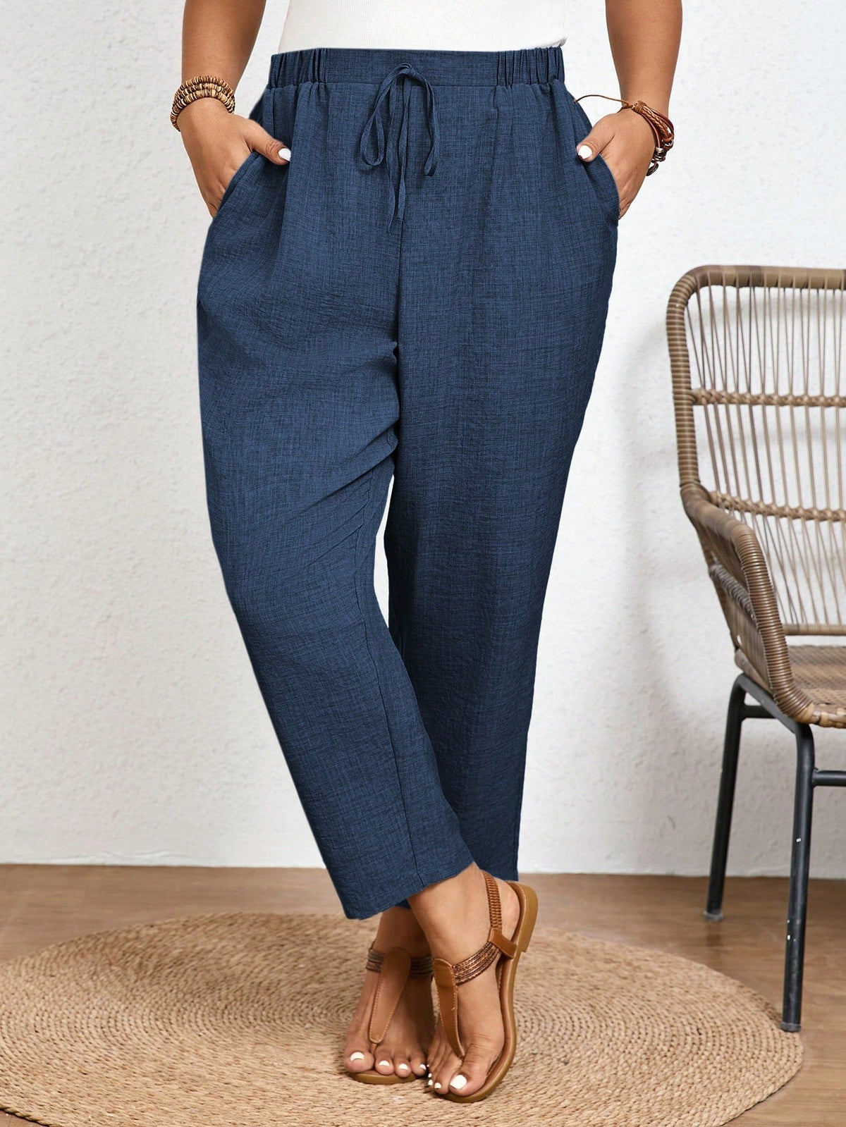 Calça Feminina Plus Size Roberta Com Elastico Na Cintura