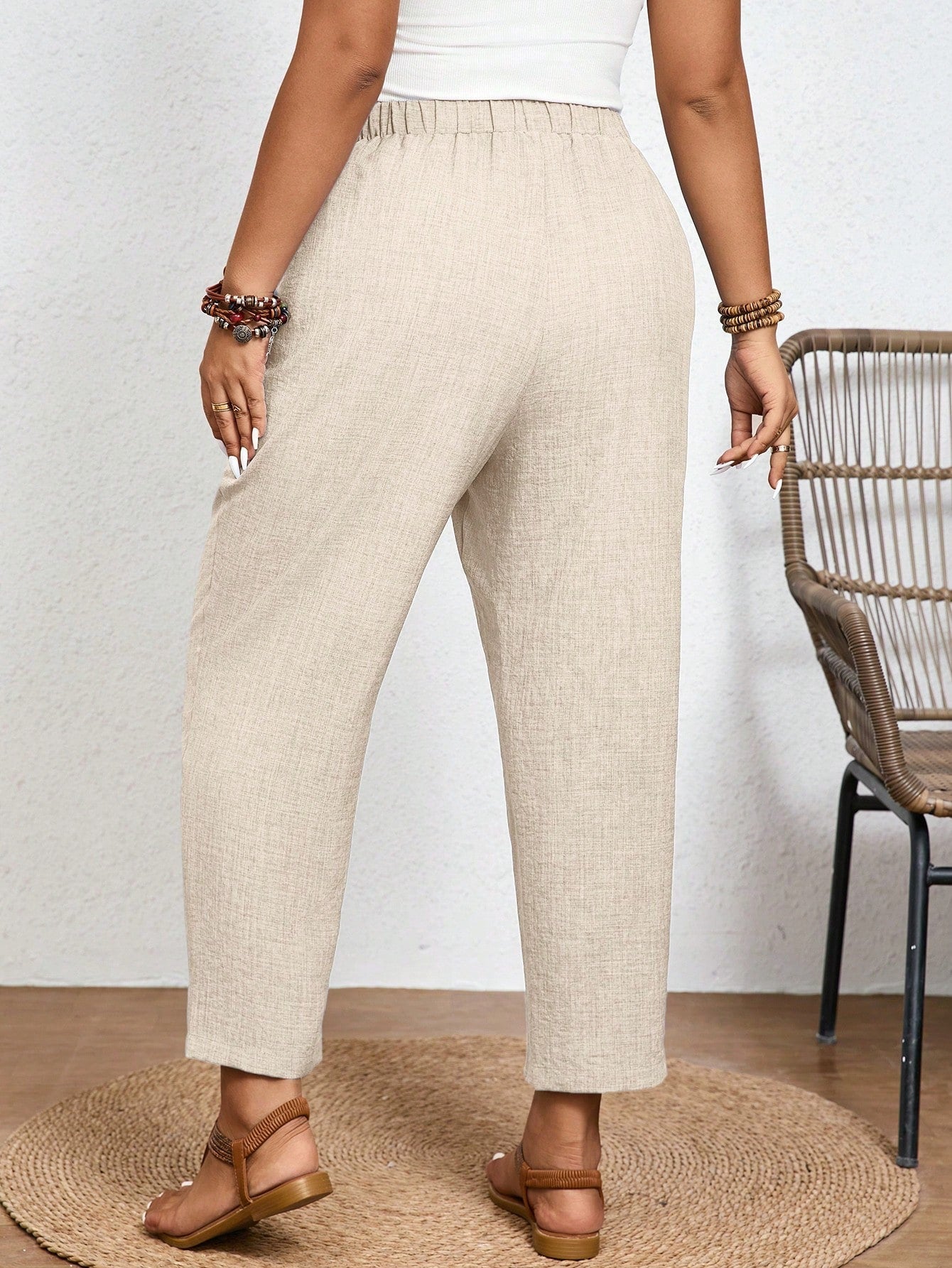 Calça Feminina Plus Size Roberta Com Elastico Na Cintura
