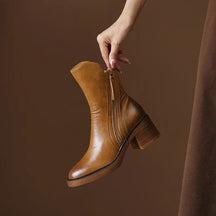Bota Feminina em Couro Italiano com Zíper Salto Grosso