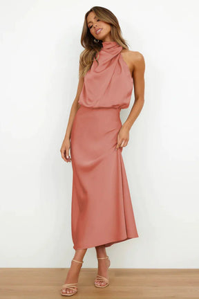 Vestido Gola Alta Detalhada Larozzi