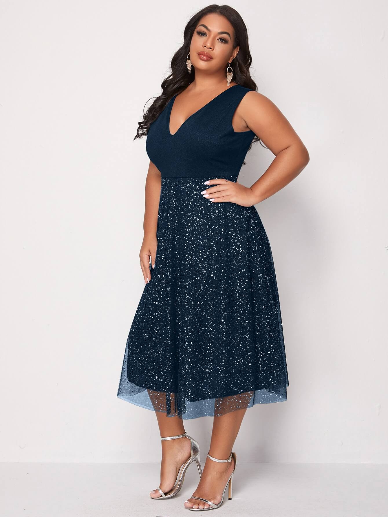 Vestido Curto Treasure - Plus Size